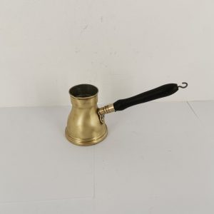 Μπρίκι καφέ μπρούτζινο εποχής 1930.