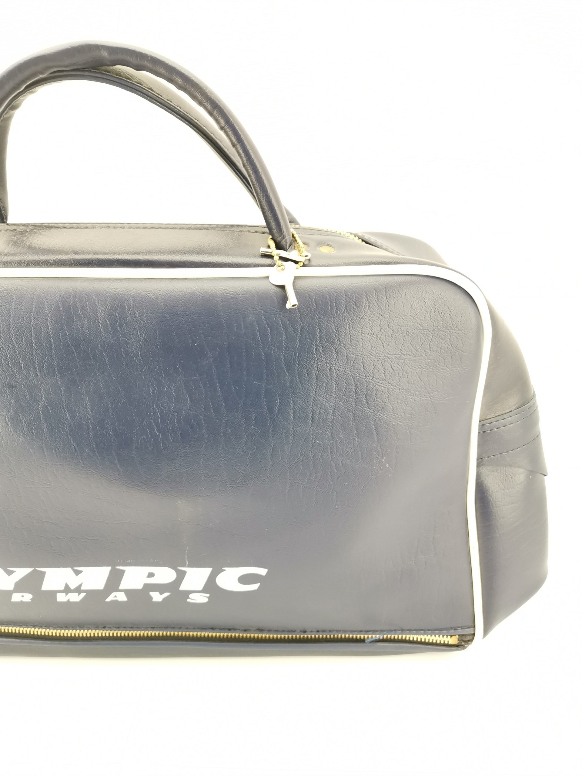 ΣΥΛΛΕΚΤΙΚΗ ΤΣΑΝΤΑ ΔΕΡΜΑΤΙΝΗ "OLYMPIC AIR WAYS" ΜΕ ΛΟΥΚΕΤΟ ΕΠΟΧΗΣ 1980 - Image 2